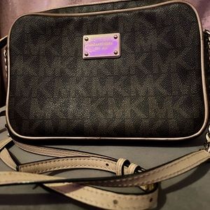 Michael Kors Crossbody Bag